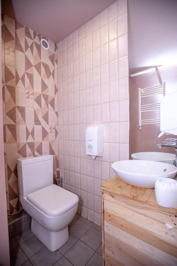 Vardeni Guesthouse Hrazdan Eksteriør billede