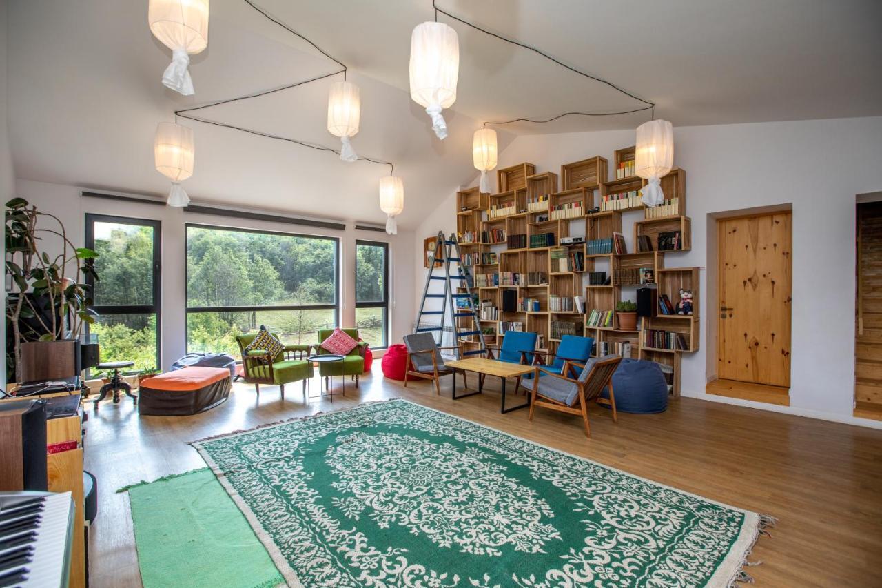 Vardeni Guesthouse Hrazdan Eksteriør billede