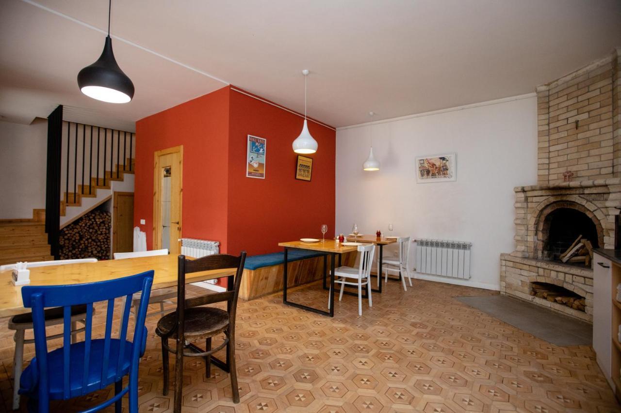 Vardeni Guesthouse Hrazdan Eksteriør billede
